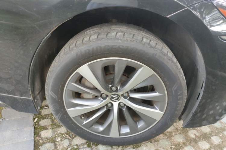Used Lexus LS 2018 350 Excellence Edition China VI Standard Right Front Wheel Hub