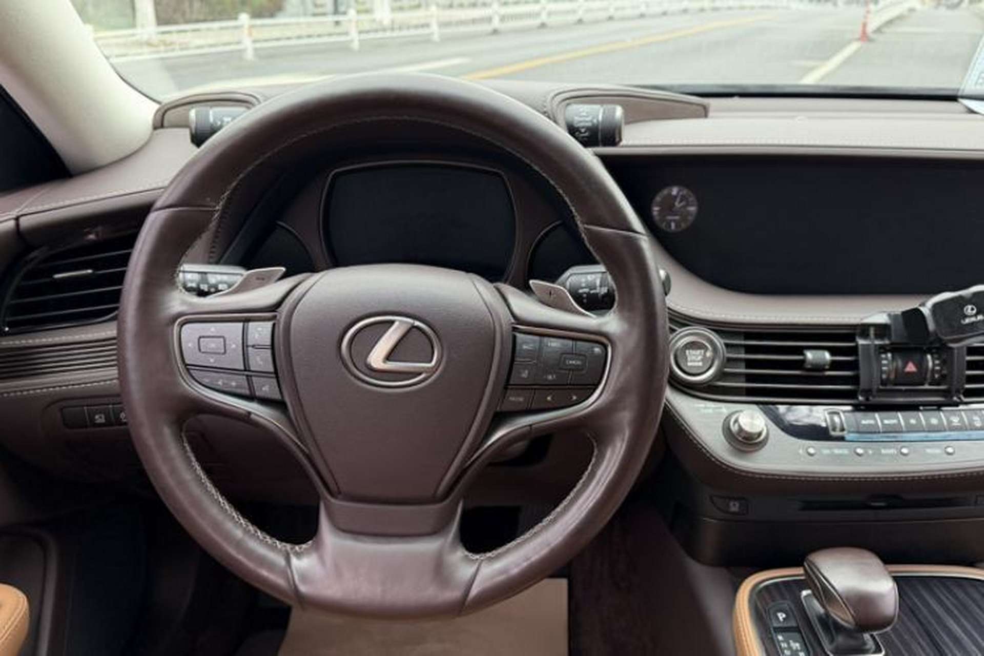Used Lexus LS 2018 350 Excellence Edition China V Standard Steering Wheel