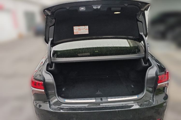Used Lexus LS 2018 500h Executive Edition China V Standard Trunk