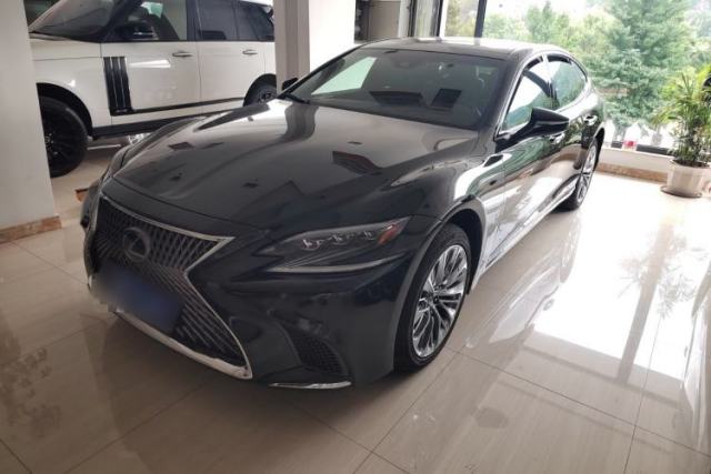 Used Lexus LS 2018 500h Executive Edition China VI