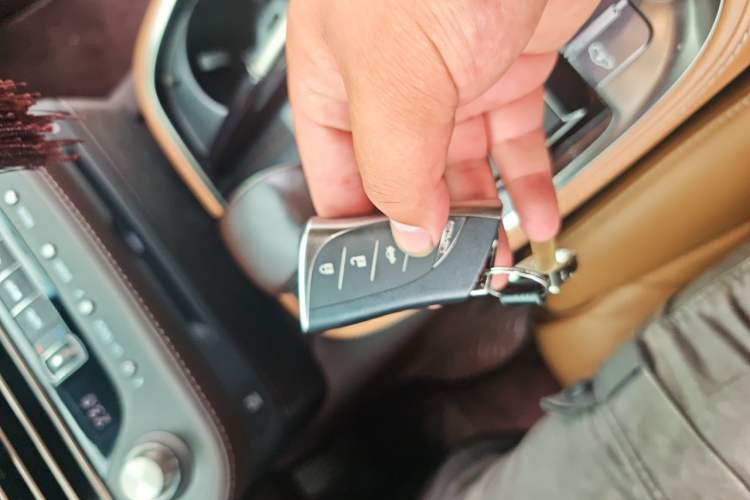 Used Lexus LS 2018 350 Excellence Edition China V Standard Vehicle Key