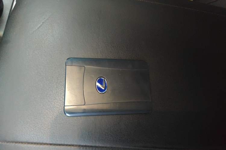 Used Lexus LS 2018 500h Executive Edition China VI Vehicle Key