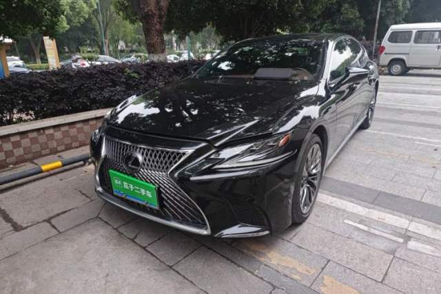 Used Lexus LS 2018 500h Executive Edition China VI