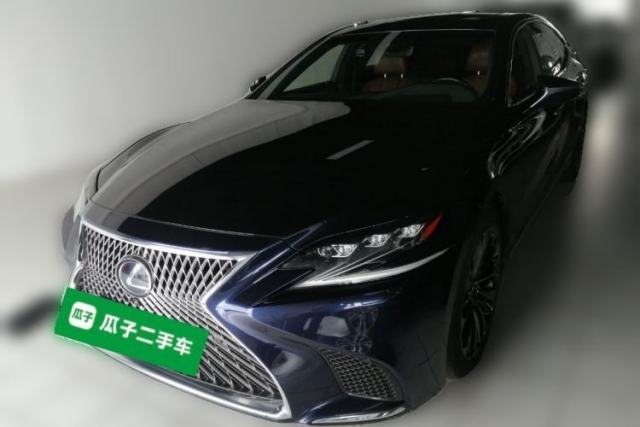 Used Lexus LS 2018 500h Executive Edition China VI