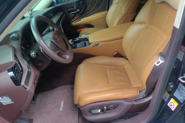 Used Lexus LS 2018 500h Premier Edition China V Standard Left Front Seat