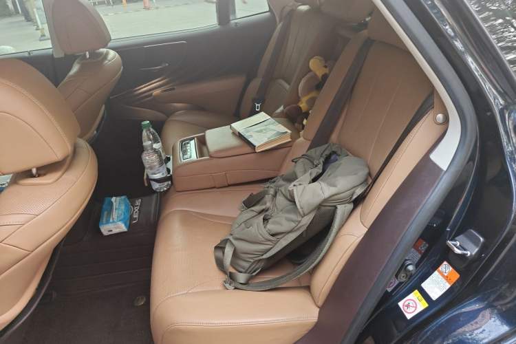 Used Lexus LS 2018 350 Excellence Edition China V Standard Left Rear Seat