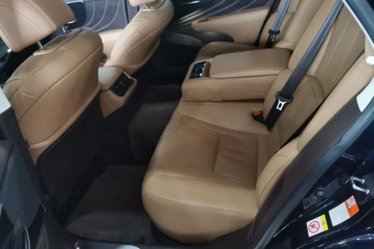 Used Lexus LS 2018 500h Premier Edition China V Standard Left Rear Seat