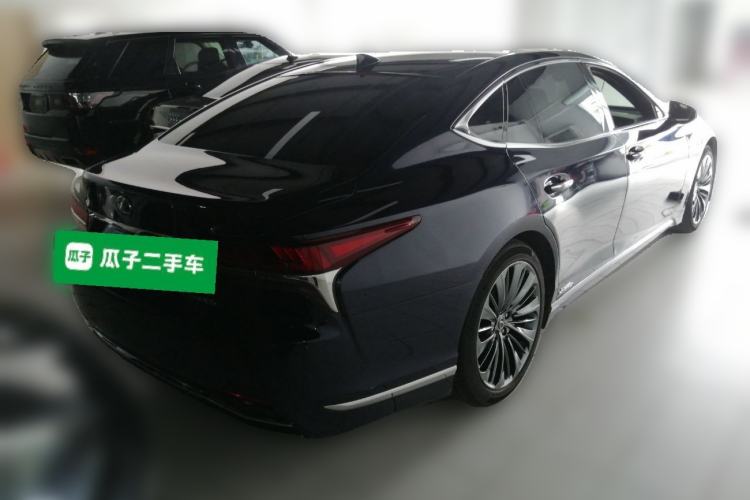 Used Lexus LS 2018 500h Executive Edition China VI Rear Right 45 Deg