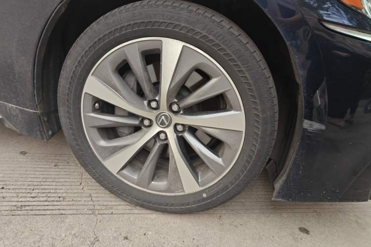 Used Lexus LS 2018 350 Excellence Edition China V Standard Right Front Wheel Hub