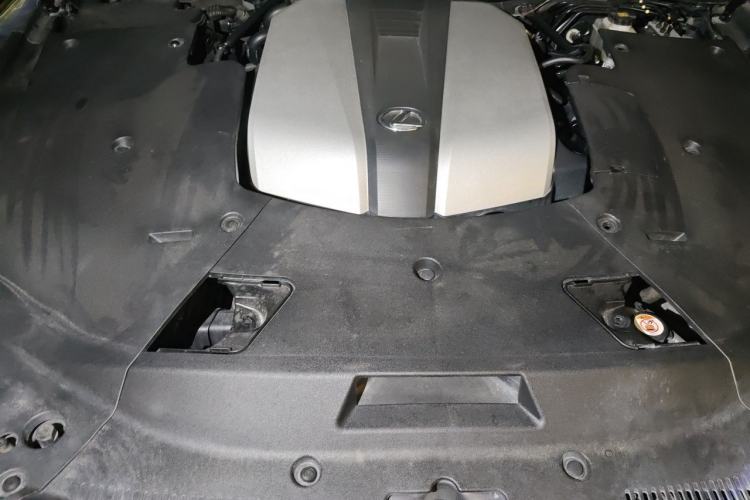 Used Lexus LS 2018 350 Excellence Edition China V Standard Engine Bay