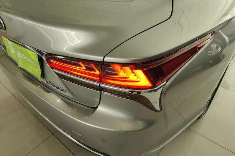 Used Lexus LS 2018 500h Excellence Edition China VI standard Exterior 6