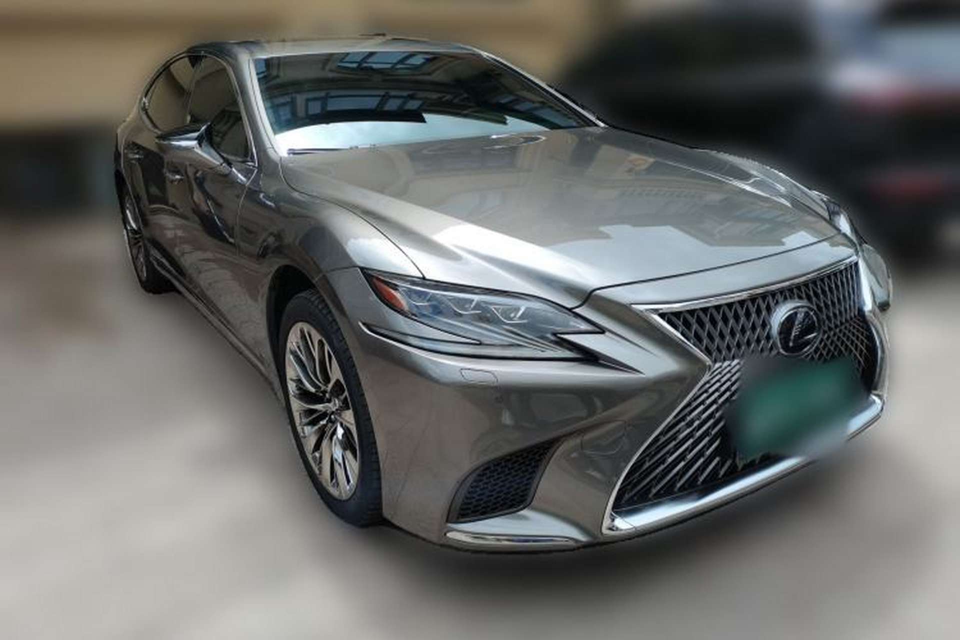 Used Lexus LS 2018 500h Executive Edition China V Standard Front Right 45 Deg