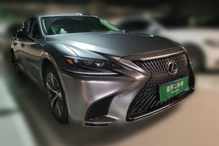 Used Lexus LS 2018 350 Excellence Edition China V Standard Front Right 45 Deg