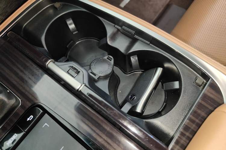 Used Lexus LS 2018 500h Excellence Edition China VI standard Interior 1