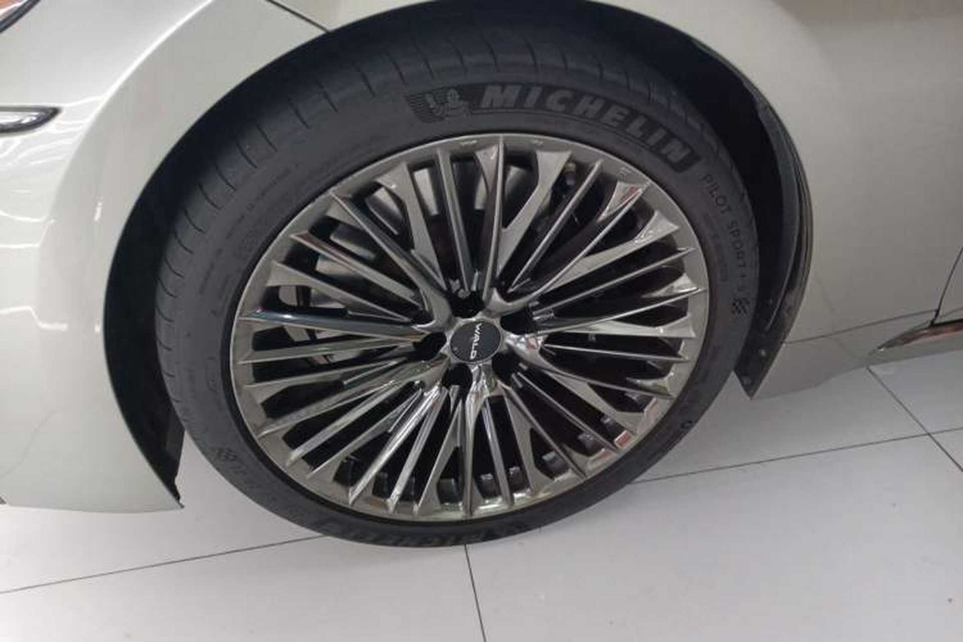 Used Lexus LS 2018 500h F SPORT China VI Left Front Wheel Hub