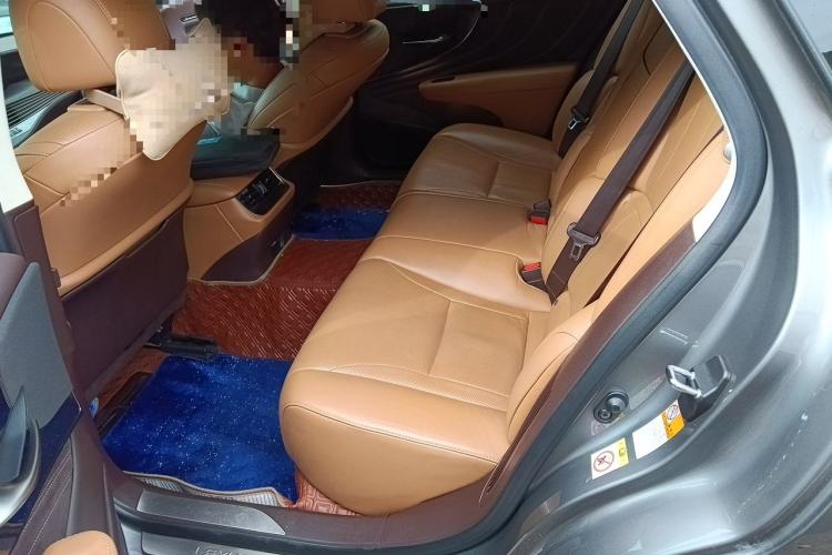 Used Lexus LS 2018 500h Premier Edition China V Standard Left Rear Seat