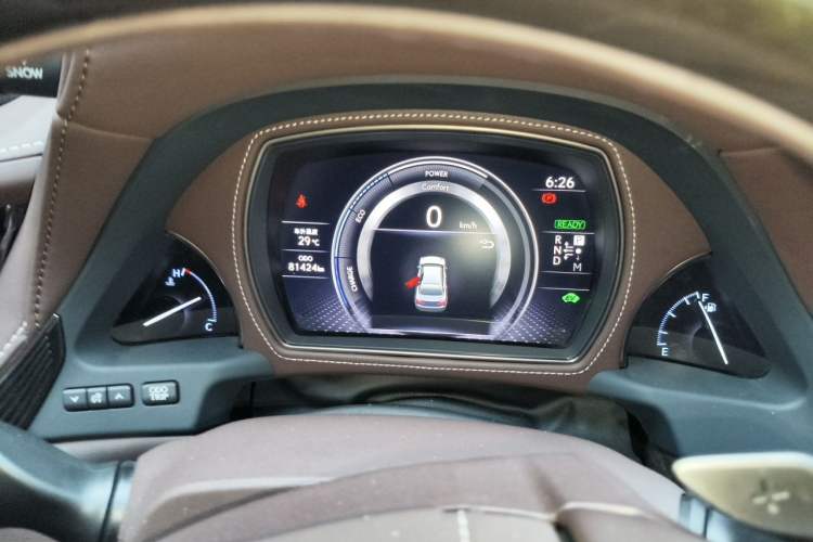 Used Lexus LS 2018 500h Luxury Edition China V Standard Odometer Close Up