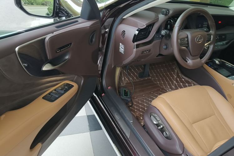 Used Lexus LS 2018 350 Excellence Edition China V Standard Driver Seat