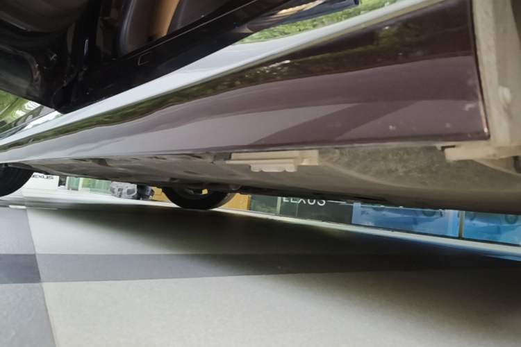 Used Lexus LS 2018 350 Excellence Edition China V Standard Left Side Sill