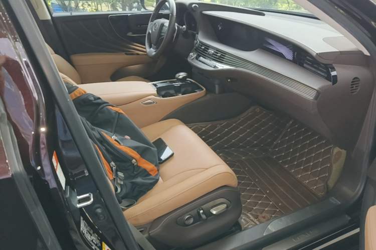Used Lexus LS 2018 350 Excellence Edition China V Standard Right Front Seat