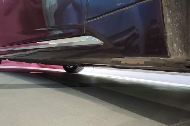 Used Lexus LS 2018 350 Excellence Edition China V Standard Right Side Sill