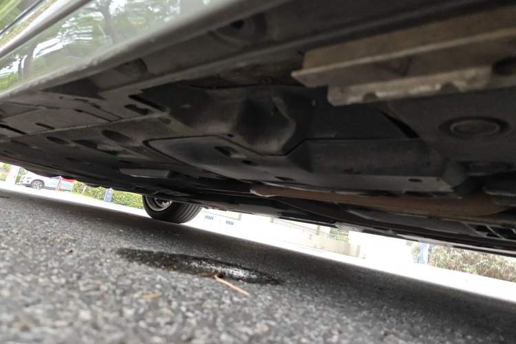 Used Lexus LS 2018 500h Executive Edition China VI Chassis Front Right
