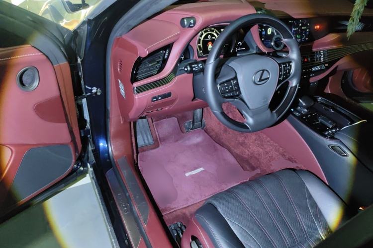 Used Lexus LS 2018 500h Executive Edition China V Standard Driver Seat