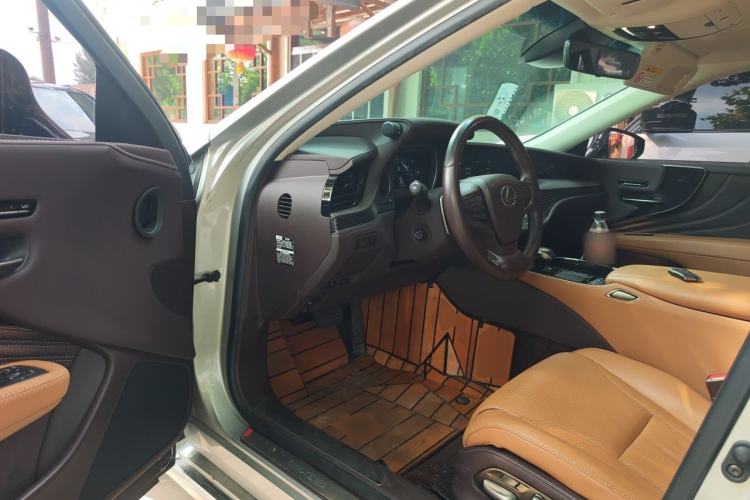 Used Lexus LS 2018 500h Premier Edition China V Standard Driver Seat