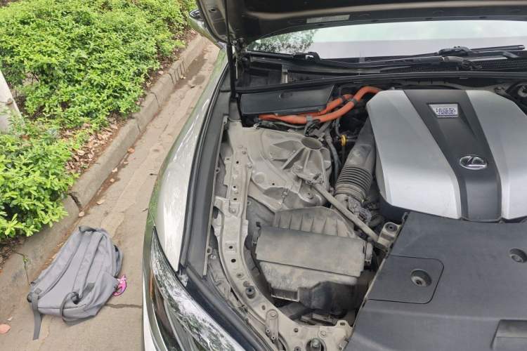Used Lexus LS 2018 500h Premier Edition China V Standard Engine Bay Right