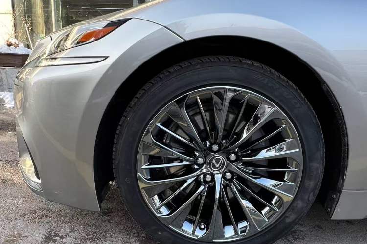 Used Lexus LS 2018 500h Luxury Edition China V Standard Exterior 5
