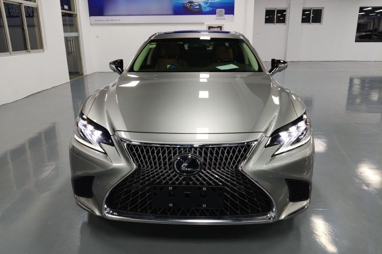 Used Lexus LS 2018 500h Premier Edition China V Standard Front