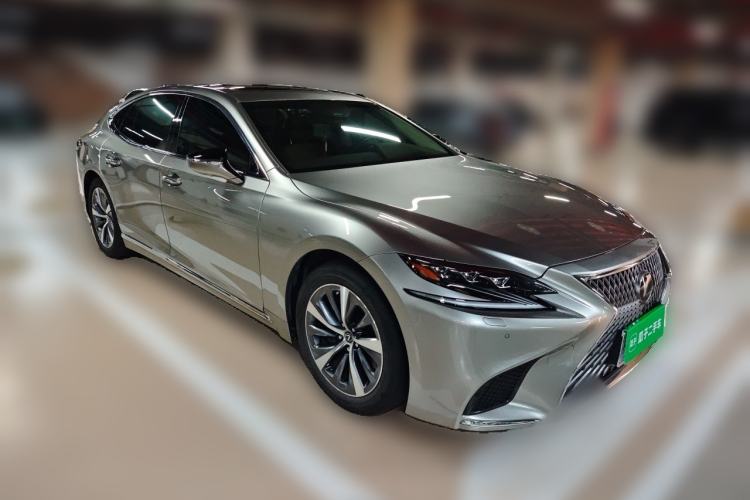 Used Lexus LS 2018 350 Excellence Edition China V Standard Front Right 45 Deg