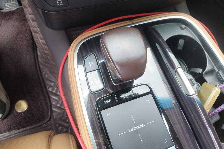 Used Lexus LS 2018 350 Excellence Edition China V Standard Gear Lever