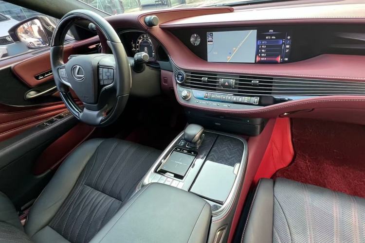 Used Lexus LS 2018 500h Luxury Edition China V Standard Interior 1