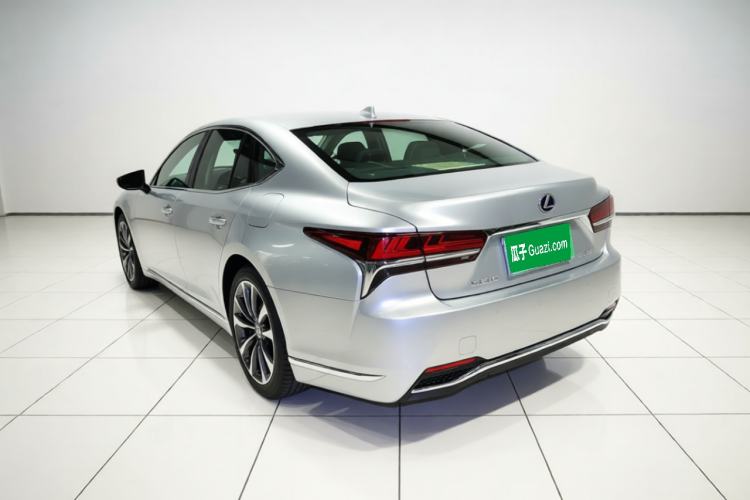Used Lexus LS 2018 500h Executive Edition China V Standard Rear Left 45 Deg