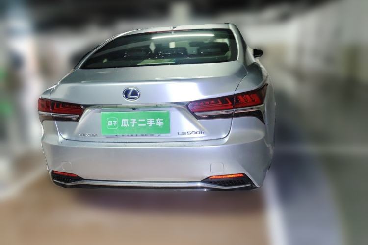 Used Lexus LS 2018 500h Executive Edition China V Standard Rear