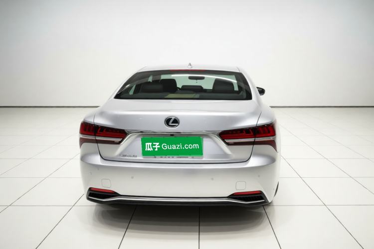 Used Lexus LS 2018 500h Executive Edition China V Standard Rear