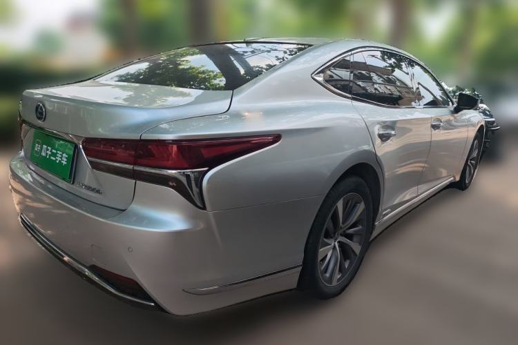 Used Lexus LS 2018 500h Premier Edition China V Standard Rear Right 45 Deg
