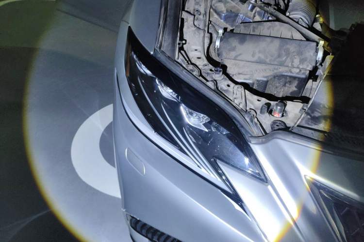 Used Lexus LS 2018 500h Executive Edition China V Standard Right Front Headlight