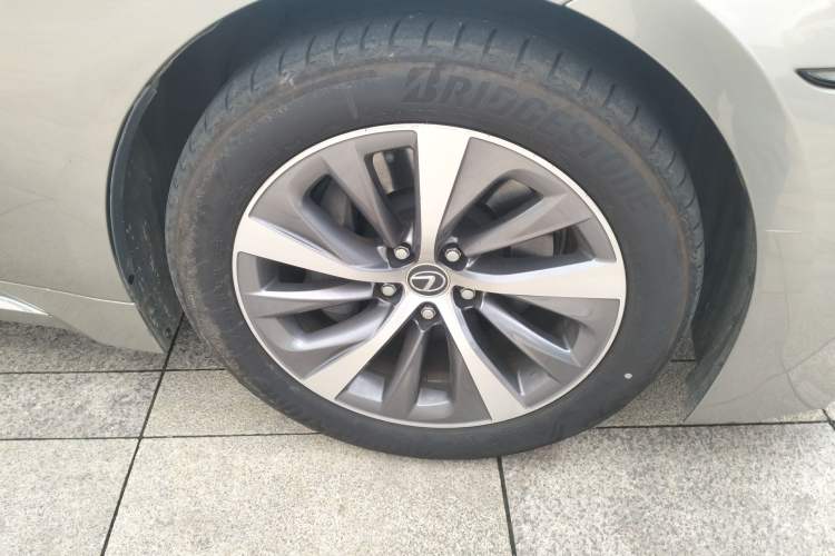 Used Lexus LS 2018 350 Excellence Edition China V Standard Right Front Wheel Hub
