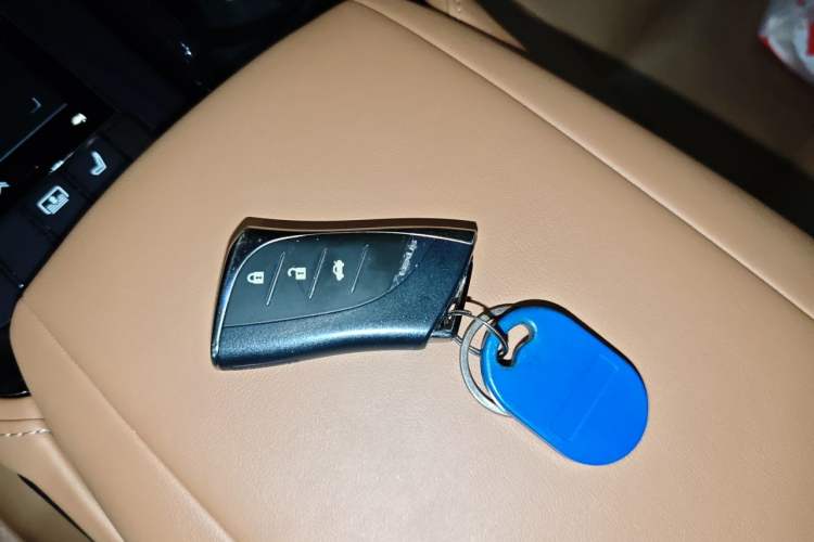 Used Lexus LS 2018 350 Excellence Edition China V Standard Vehicle Key