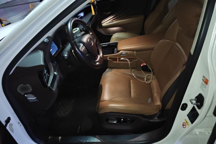 Used Lexus LS 2018 350 Excellence Edition China V Standard Left Front Seat