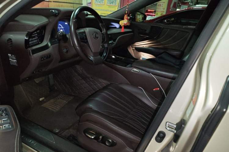 Used Lexus LS 2018 500h Luxury Edition China V Standard Left Front Seat