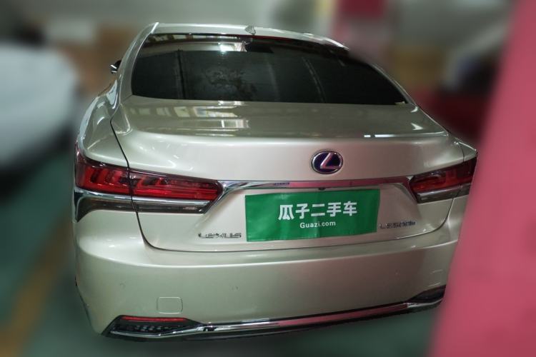 Used Lexus LS 2018 500h Luxury Edition China V Standard Rear