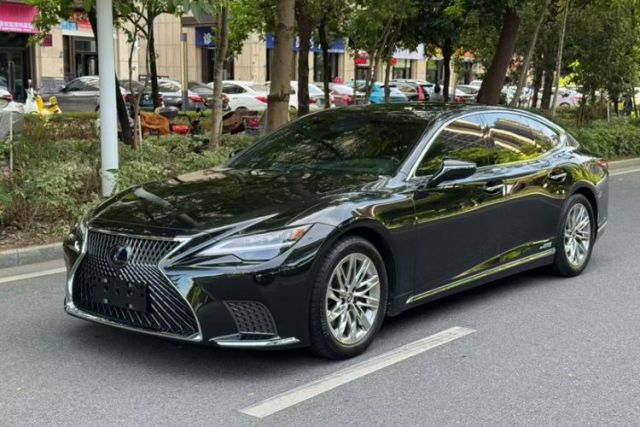 Used Lexus LS 2020 350 Luxury Edition China VI Standard
