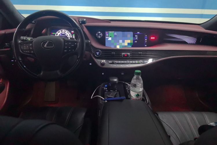 Used Lexus LS 2020 500h Executive Version China VI Standard Center Console