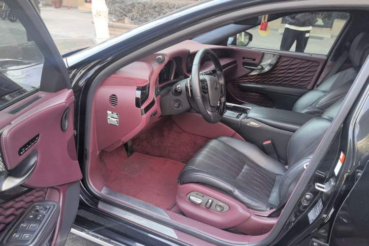 Used Lexus LS 2020 500h Luxury Edition China V Standard Driver Seat