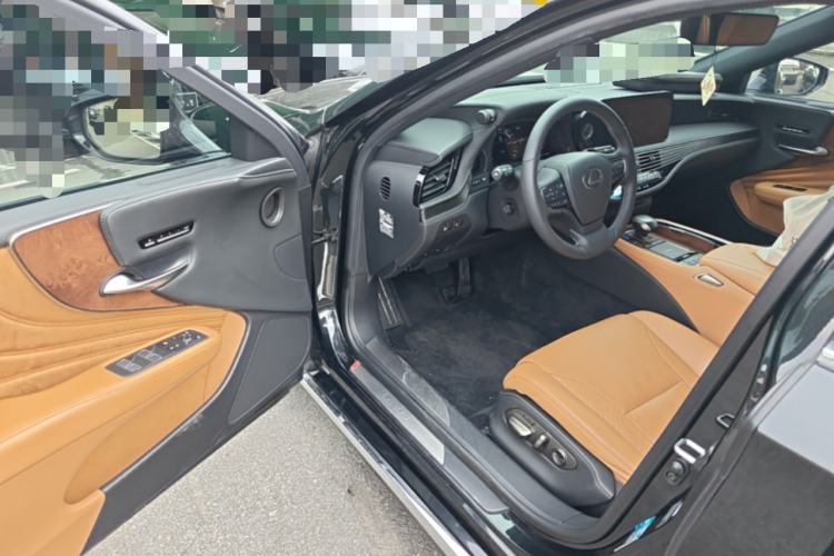 Used Lexus LS 2020 500h Excellence Edition China VI standard Driver Seat