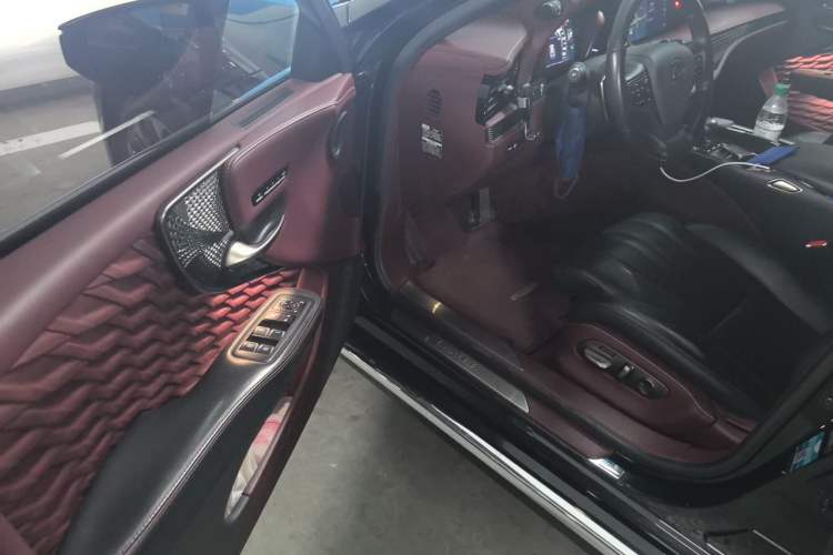 Used Lexus LS 2020 500h Executive Version China VI Standard Driver Seat