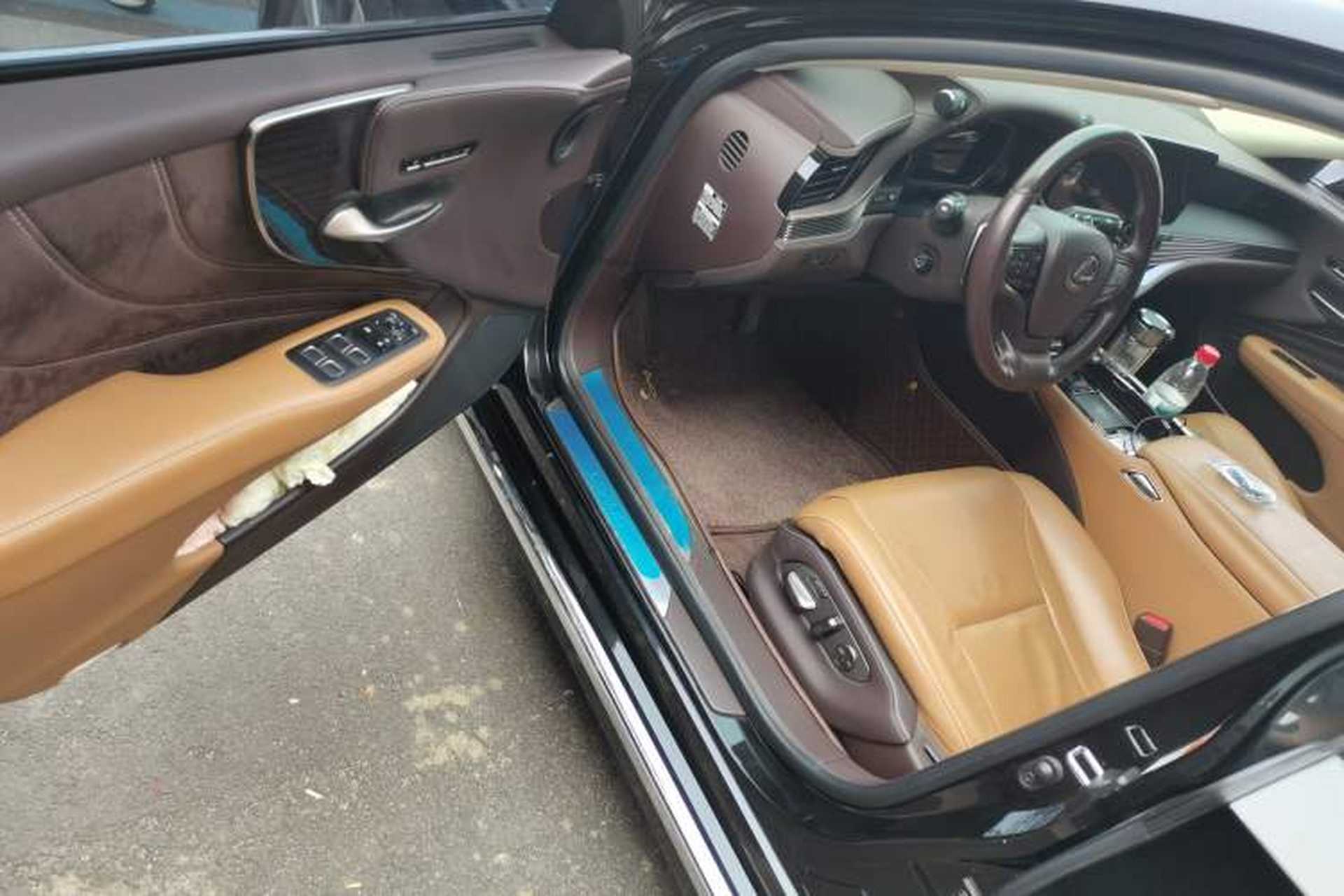Used Lexus LS 2020 500h Excellence Edition China VI standard Driver Seat